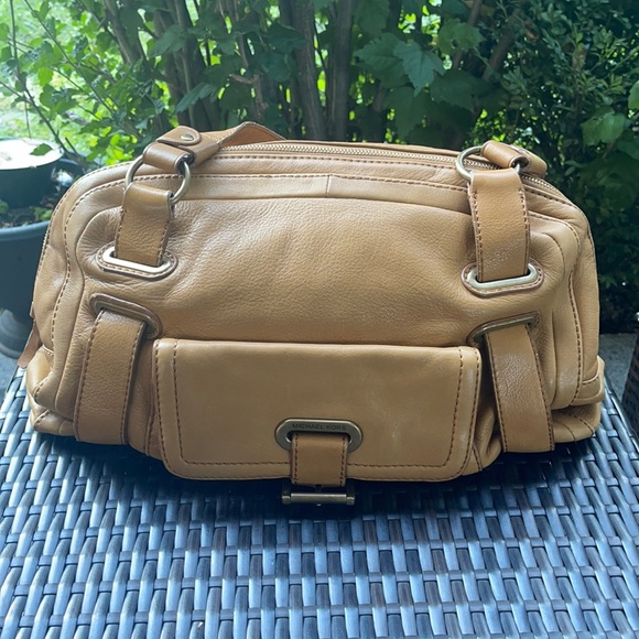 Michael kors leather bag - Picture 1 of 16